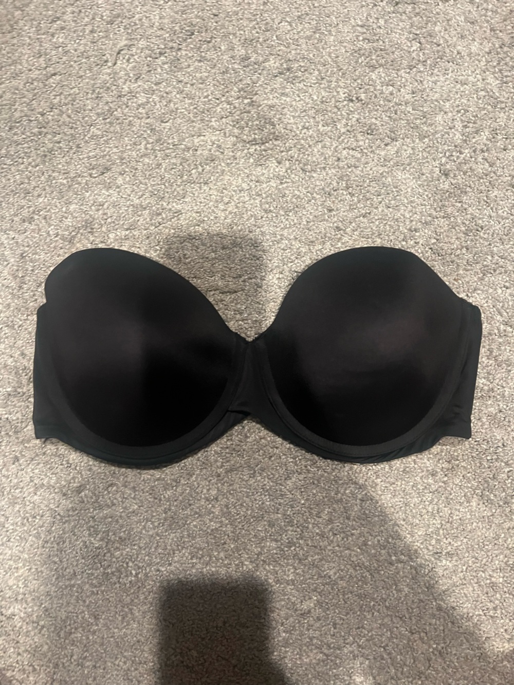 Maidenform Black Strapless Molded Bra